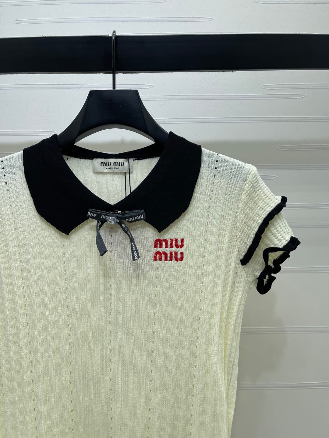 C18652 📣 New high-end collection/series – the latest spring collection by MiuMi*2026! Short sleeves with a doll collar and open knit pattern! Custom silk-wool knit material – soft, delicate, and highly elastic. Knit top with a fluttering collar design and — image 3