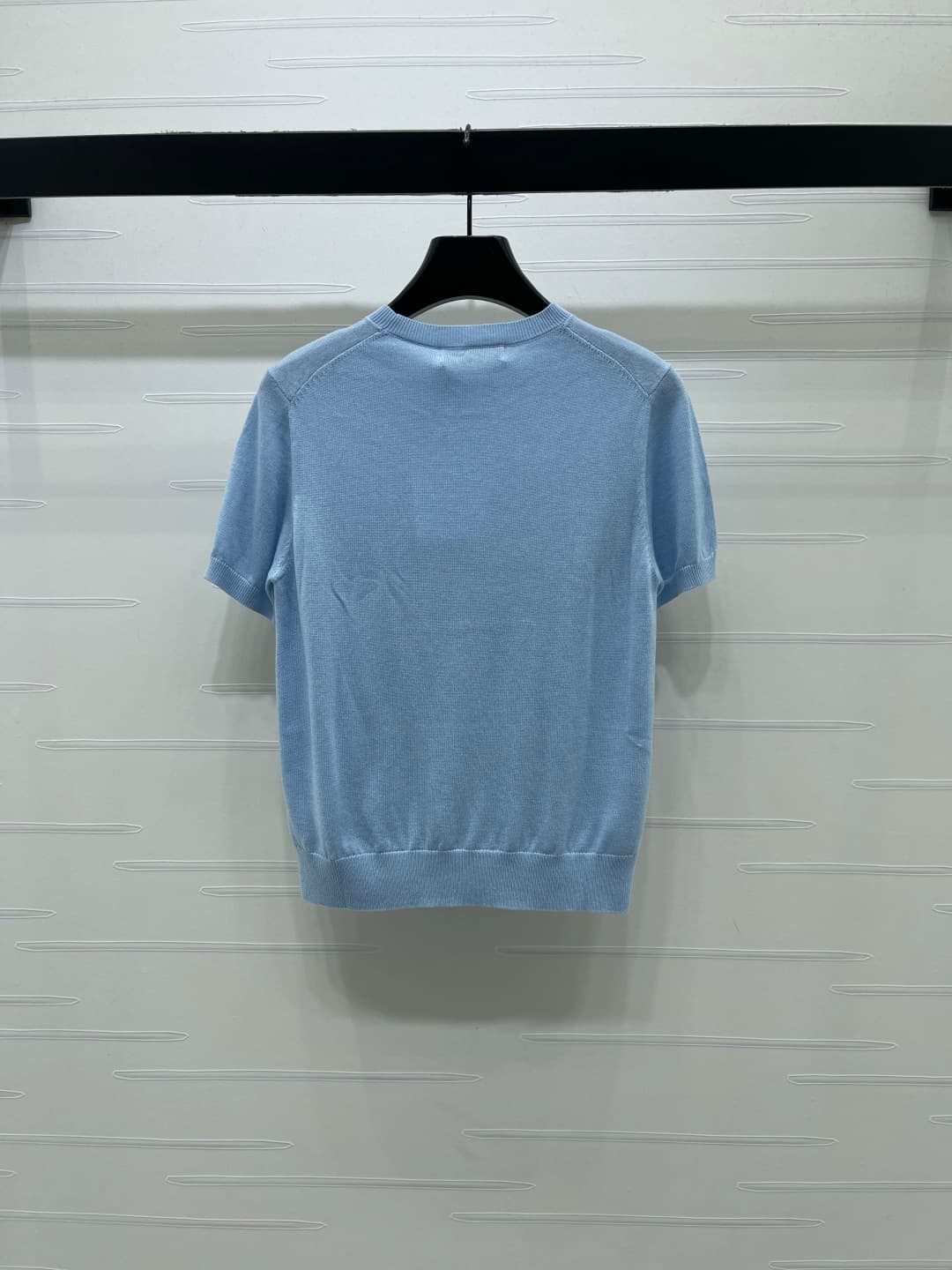 C18657 📣 New high-end collection! Dio* 2026 – the latest spring series! Round neck with five-pointed star embroidery on knitted short sleeves! Customized silk-wool knitting material for a premium feel, comfort, and softness. The round-necked knitted desig — image 8