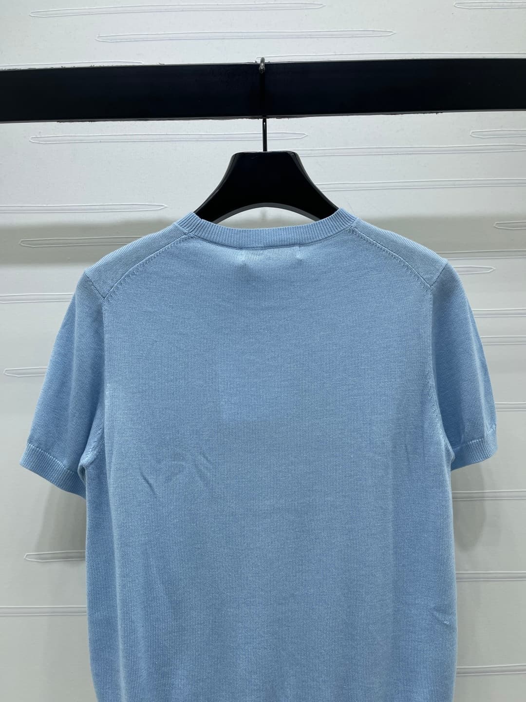 C18657 📣 New high-end collection! Dio* 2026 – the latest spring series! Round neck with five-pointed star embroidery on knitted short sleeves! Customized silk-wool knitting material for a premium feel, comfort, and softness. The round-necked knitted desig — image 7