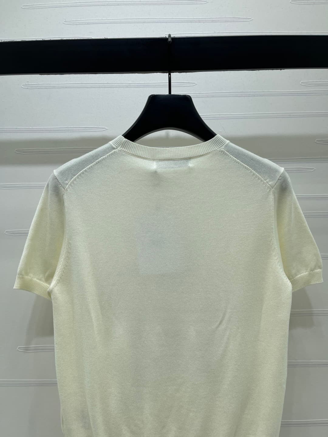 C18653 📣 New high-end collection! Dio* 2026 – the latest spring series! Round neck with pentagram embroidery on knitted short sleeves! Customized silk-fiber knitting material offers premium quality, comfort, and softness. The round-necked knitted design f — image 7