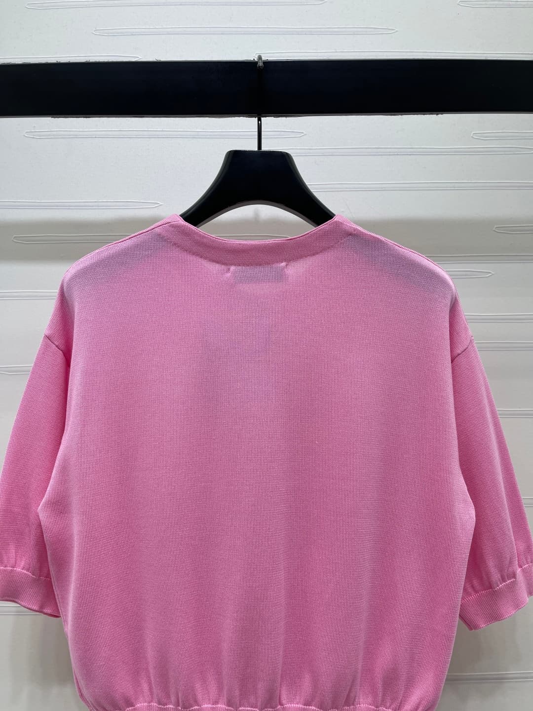C18661 📣 New high-end collection/series – the latest spring/summer collection from Dio* 2026! Knit short-sleeve sweater with letter logo! Made from custom cotton-wool yarn, offering a premium texture, comfort, and softness. Round neck short-sleeve design, — image 7