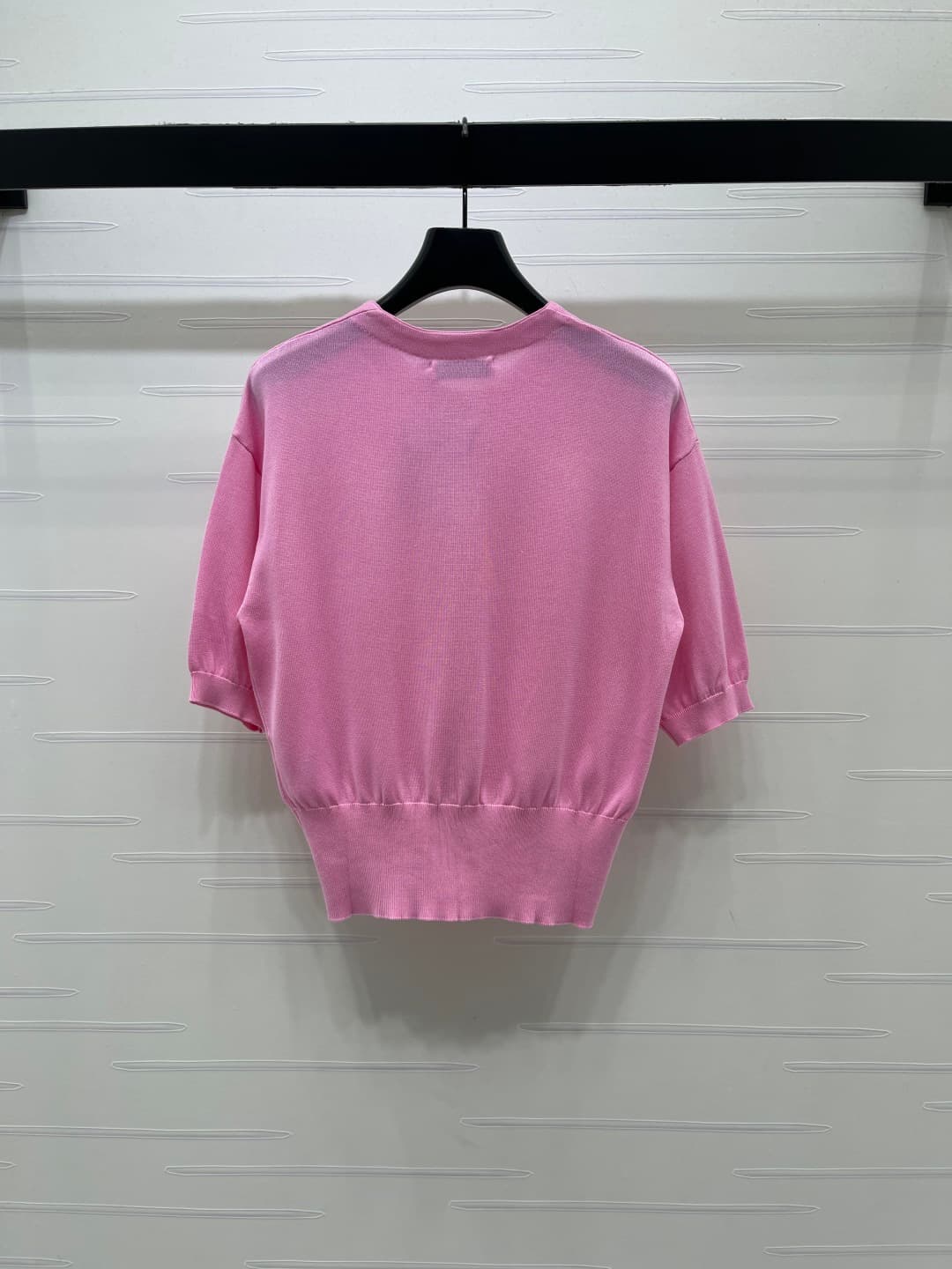 C18661 📣 New high-end collection/series – the latest spring/summer collection from Dio* 2026! Knit short-sleeve sweater with letter logo! Made from custom cotton-wool yarn, offering a premium texture, comfort, and softness. Round neck short-sleeve design, — image 8