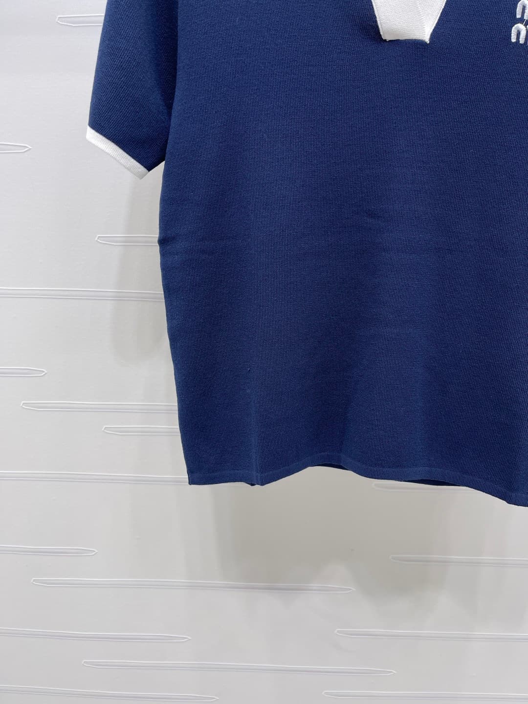 C18643 📣 New high-end collection! The latest spring/summer series of MiuMi*2026! Colorful V-necked knitted short sleeves! Custom imported knitting material – elegant, lightweight, and breathable. V-necked short sleeve design that enhances the proportions  — image 5