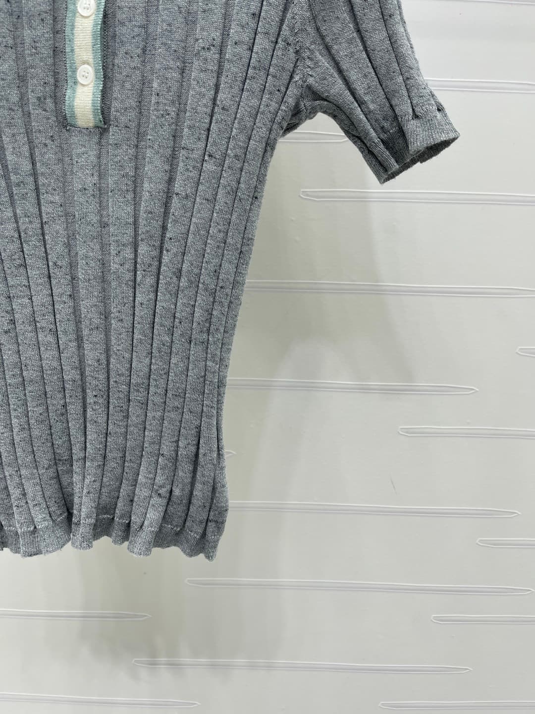 C18640 📣 New high-end collection/series! Spring/Summer latest collection with bold color contrasting collars and knitted short sleeves! Customized knitted material with elasticity and comfort; rich texture. The collared buttons allow for a tailored fit th — image 6