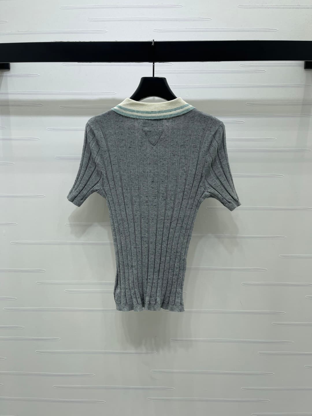 C18640 📣 New high-end collection/series! Spring/Summer latest collection with bold color contrasting collars and knitted short sleeves! Customized knitted material with elasticity and comfort; rich texture. The collared buttons allow for a tailored fit th — image 8