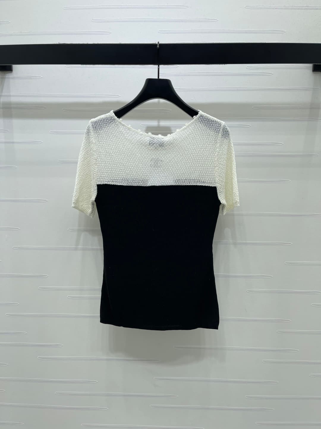 C18674 📣 New vintage/retro high-end products! CHANE* 2026 – the latest spring collection! Round neck transparent knitted short sleeves! Made with imported yarn for a delicate texture and comfort. The round-neck knitted design features fine stitching, with — image 8