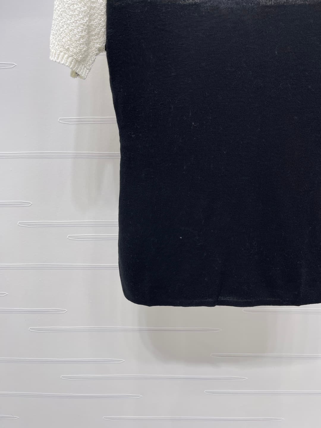 C18674 📣 New vintage/retro high-end products! CHANE* 2026 – the latest spring collection! Round neck transparent knitted short sleeves! Made with imported yarn for a delicate texture and comfort. The round-neck knitted design features fine stitching, with — image 5