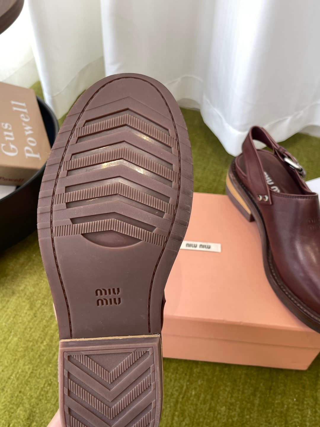 D10639 MiuMiu MiuMiu’s latest model: aged contrasting leather, buckle, mules shoes — image 6