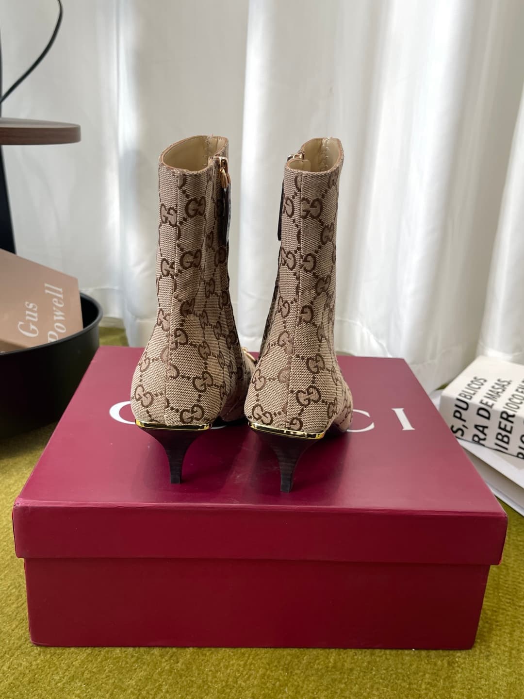 D6857 GUCCI Gucci 26ss New Model Bombshell Series buckle high heels short boots — image 8
