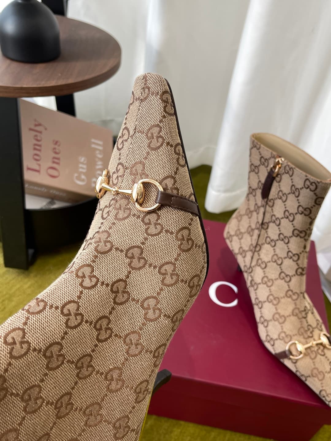 D6857 GUCCI Gucci 26ss New Model Bombshell Series buckle high heels short boots — image 6