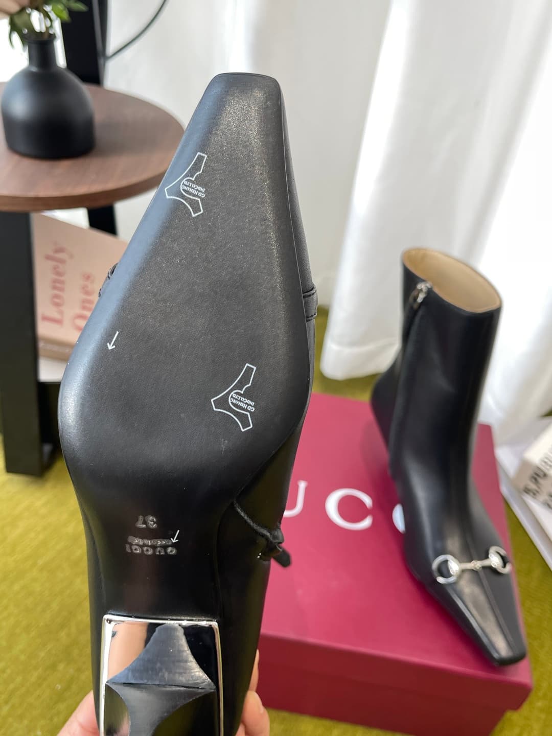 D6856 GUCCI Gucci 26ss New Model Bombshell Series horsecloak high heels short boots — image 5