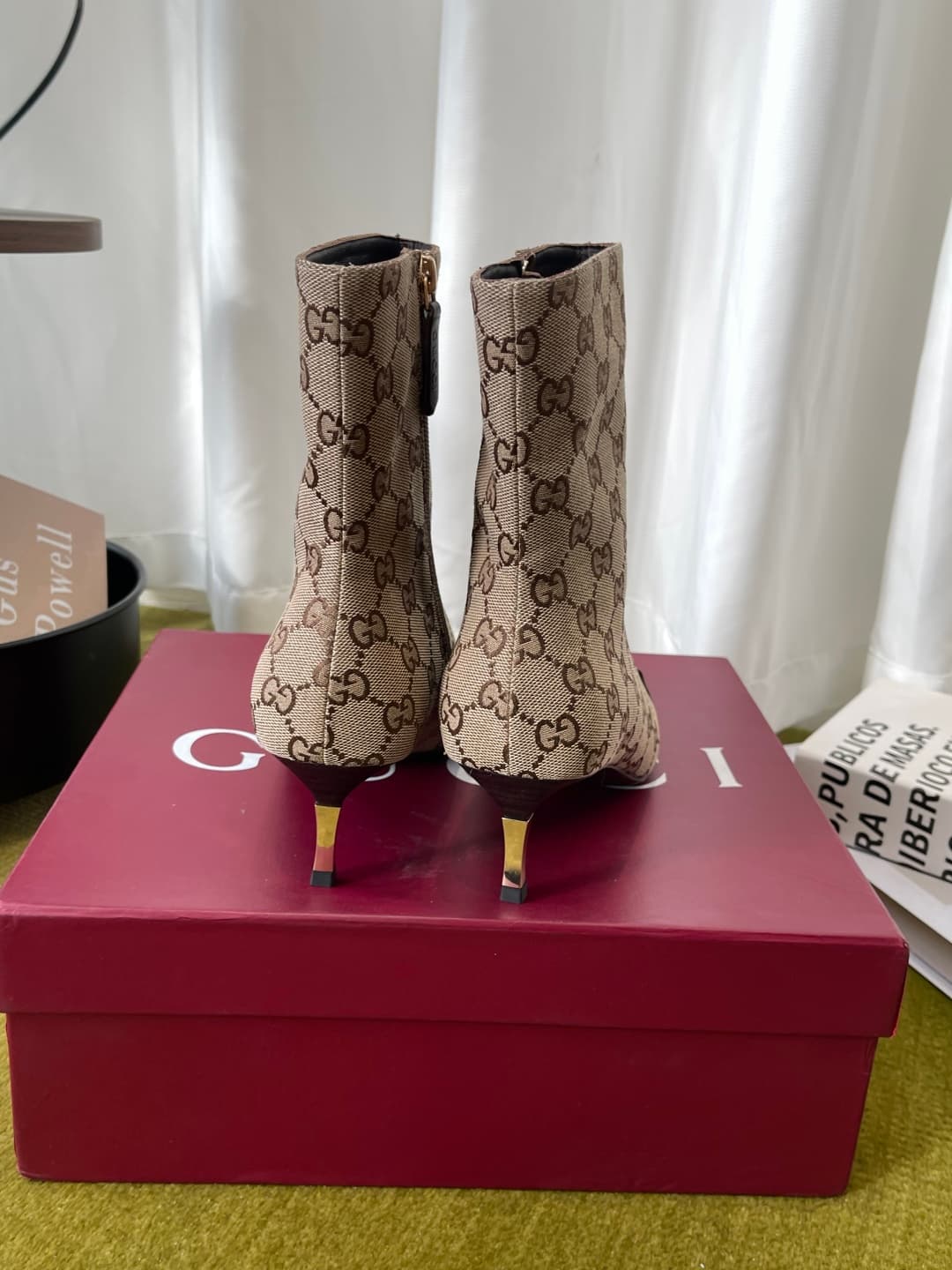 D6853 GUCCI Gucci 26ss New Model Bombshell Collection, pointed high heels, short boots — image 8
