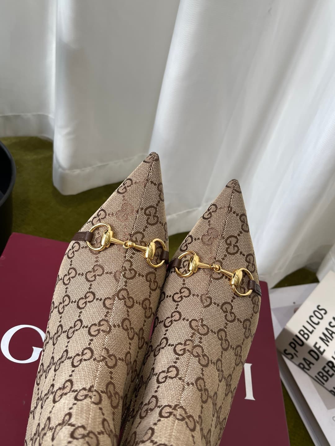 D6853 GUCCI Gucci 26ss New Model Bombshell Collection, pointed high heels, short boots — image 7