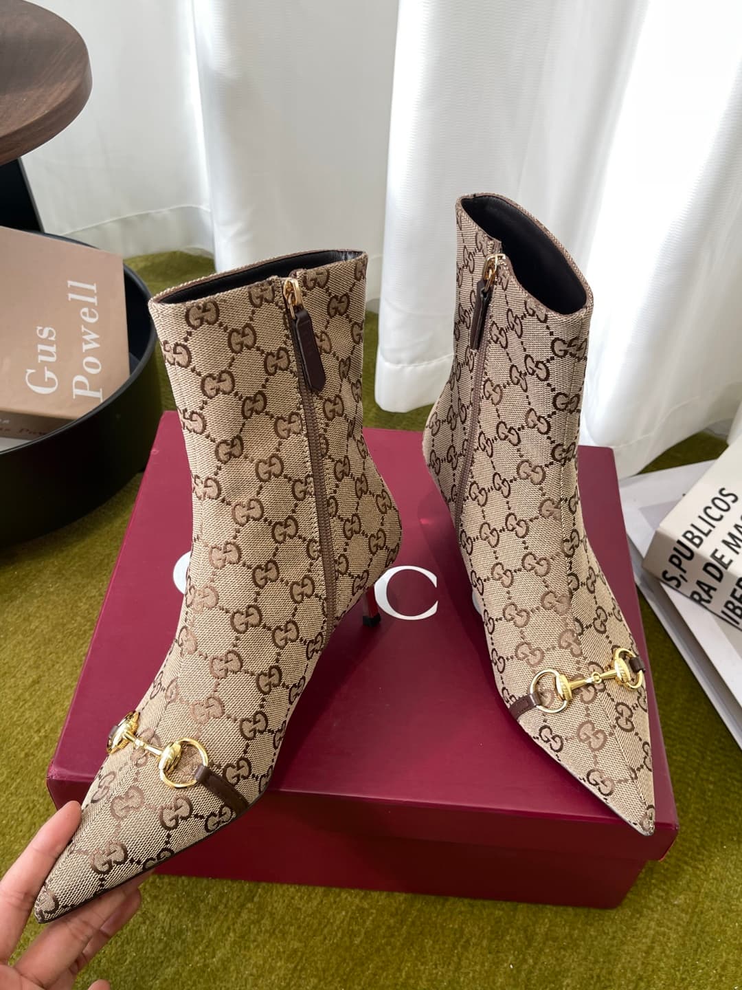 D6853 GUCCI Gucci 26ss New Model Bombshell Collection, pointed high heels, short boots — image 3