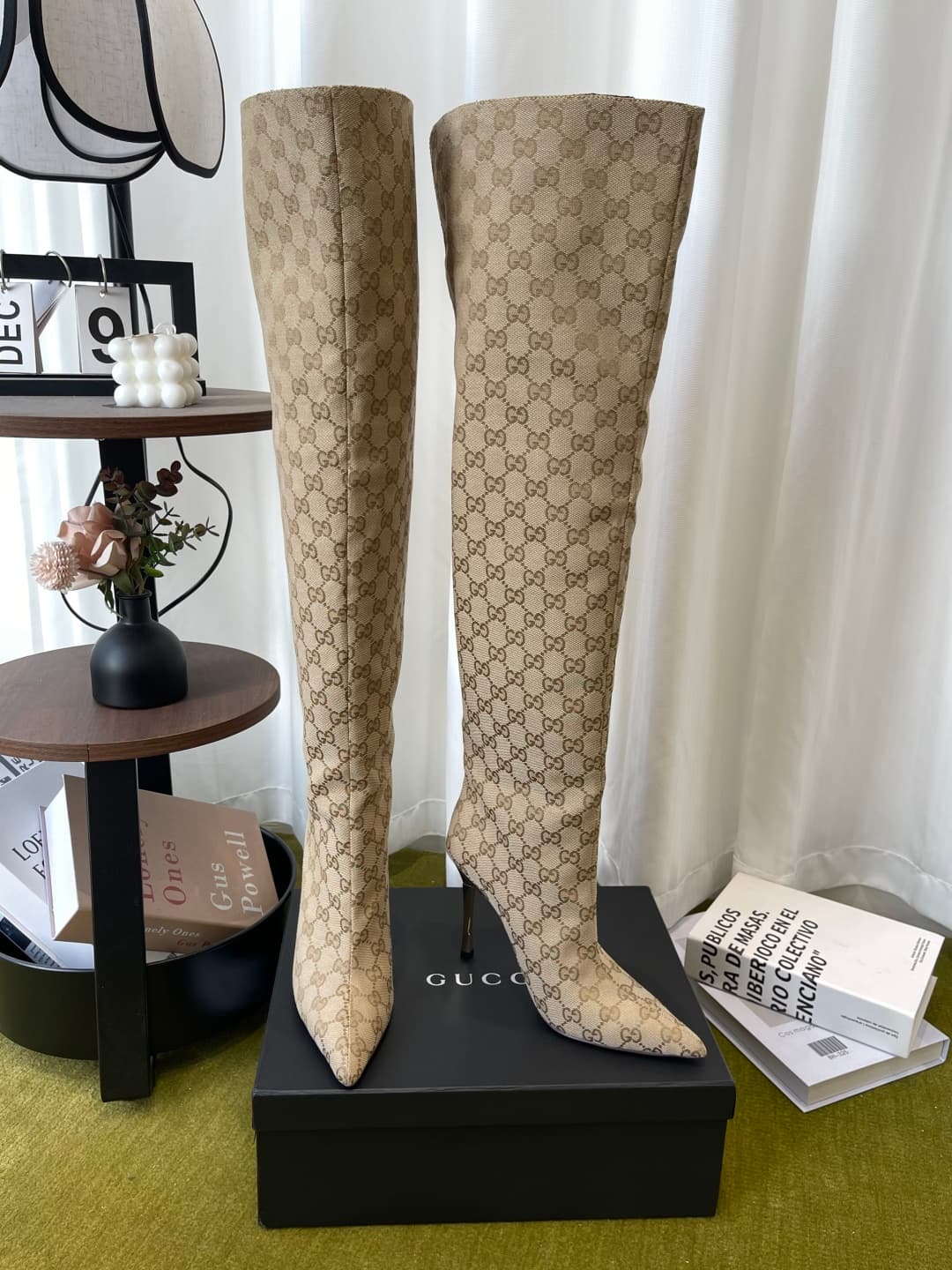 D6852 GUCCI Gucci 26ss New Model Bombshell Collection, pointed high heels, long boots — image 7