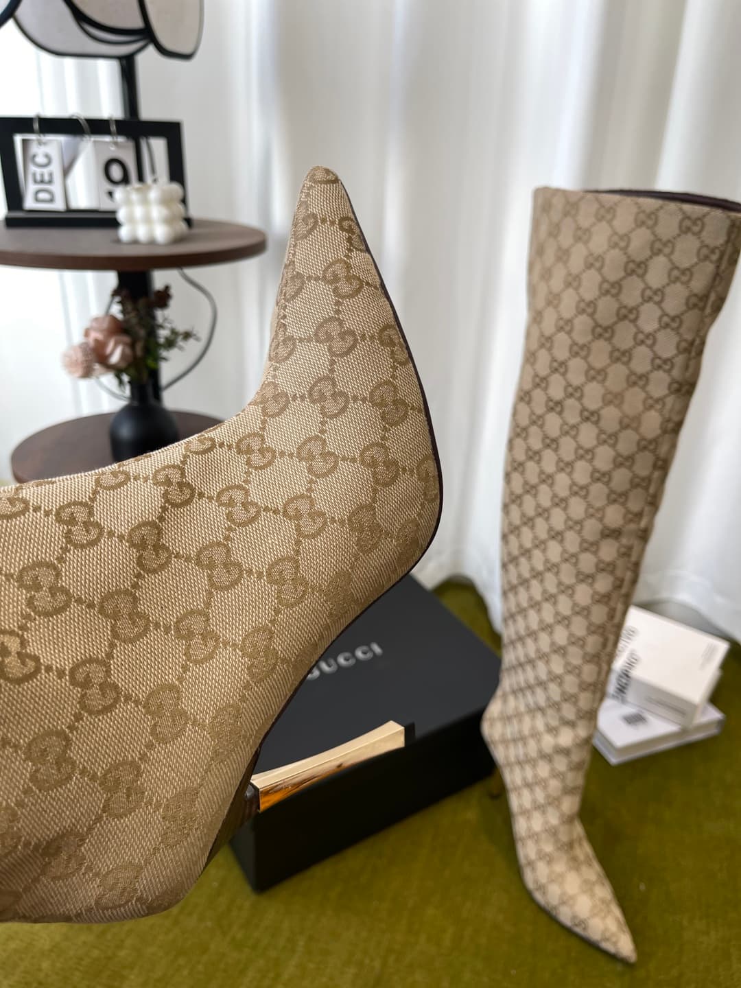 D6852 GUCCI Gucci 26ss New Model Bombshell Collection, pointed high heels, long boots — image 6