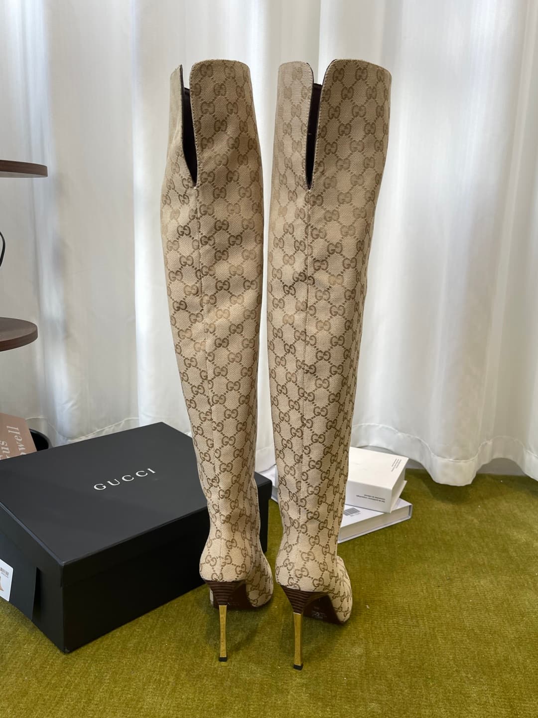 D6852 GUCCI Gucci 26ss New Model Bombshell Collection, pointed high heels, long boots — image 8