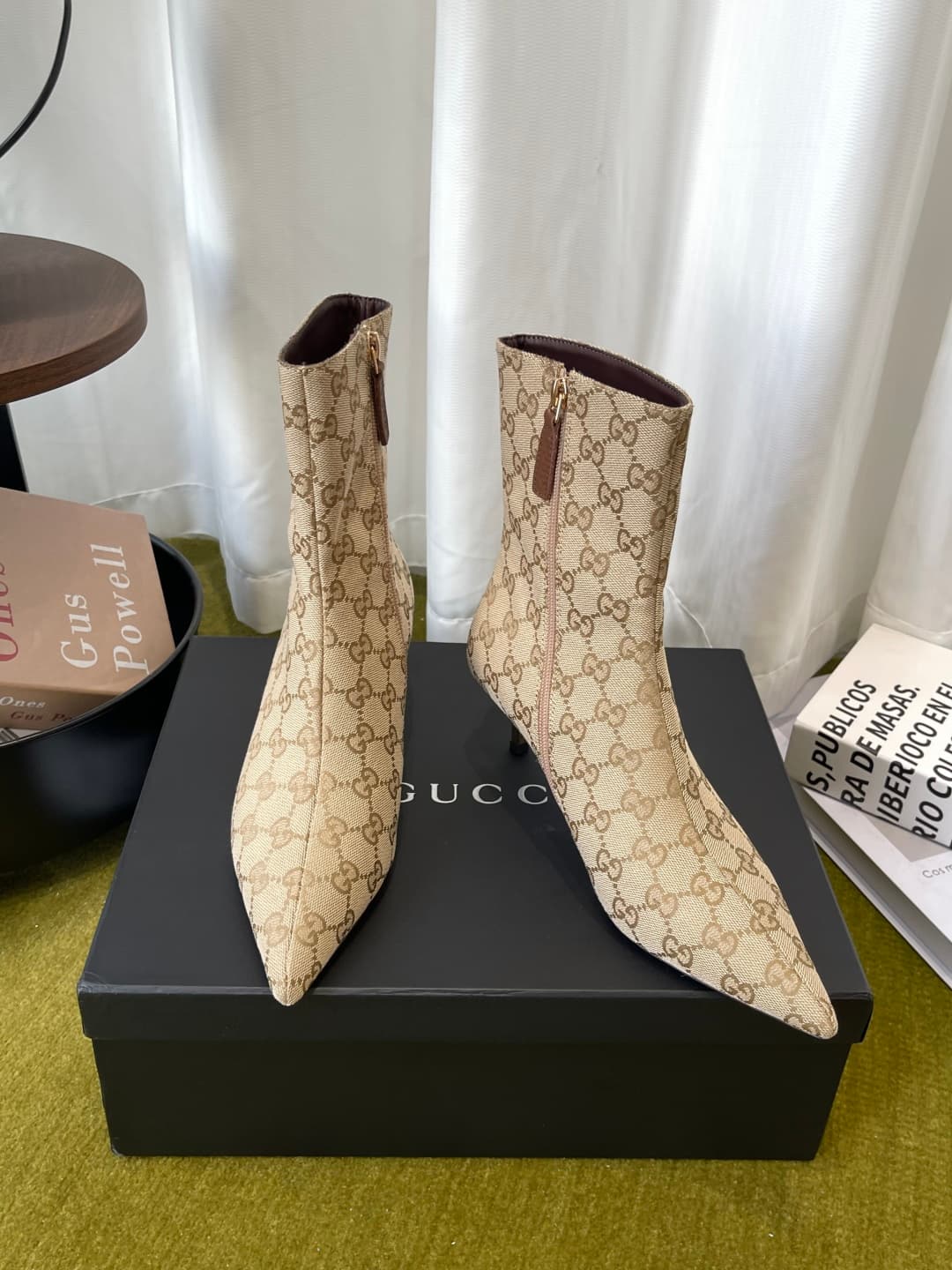 D6851 GUCCI Gucci 26ss New Model Bombshell Collection, pointed high heels, short boots — image 7