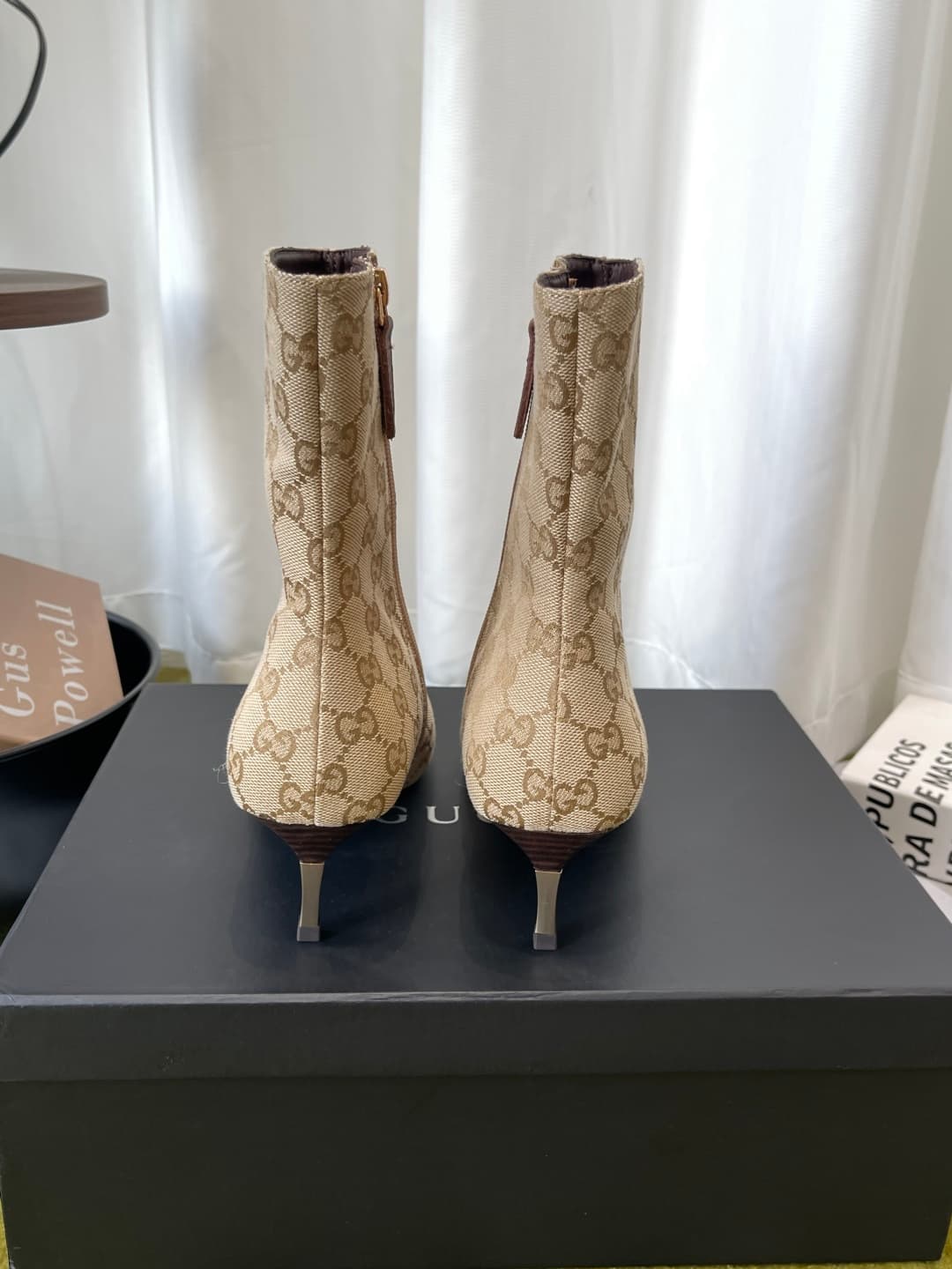 D6851 GUCCI Gucci 26ss New Model Bombshell Collection, pointed high heels, short boots — image 8