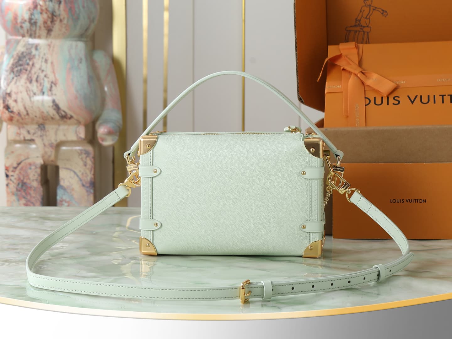 C5185 【Top-tier original items, exclusive real photos】M27449 light green, full leather soft box chain bag, new season model, medium-sized Side Trunk bag. M28333 red, M27449 light green, M27438 beige. This medium-sized Side Trunk bag belongs to the LV Conf — image 3