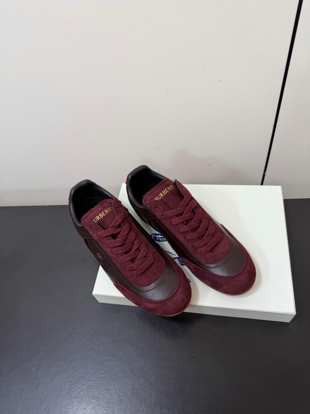 D3180 💰 Men's shoes💰 Burberry Knight Runner series – Couple’s style, casual/athletic shoes, Dutch style shoes — image 2