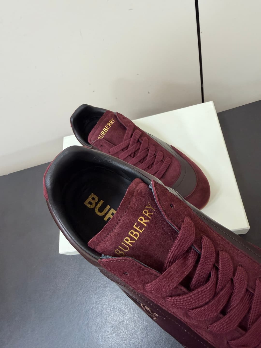 D3180 💰 Men's shoes💰 Burberry Knight Runner series – Couple’s style, casual/athletic shoes, Dutch style shoes — image 7