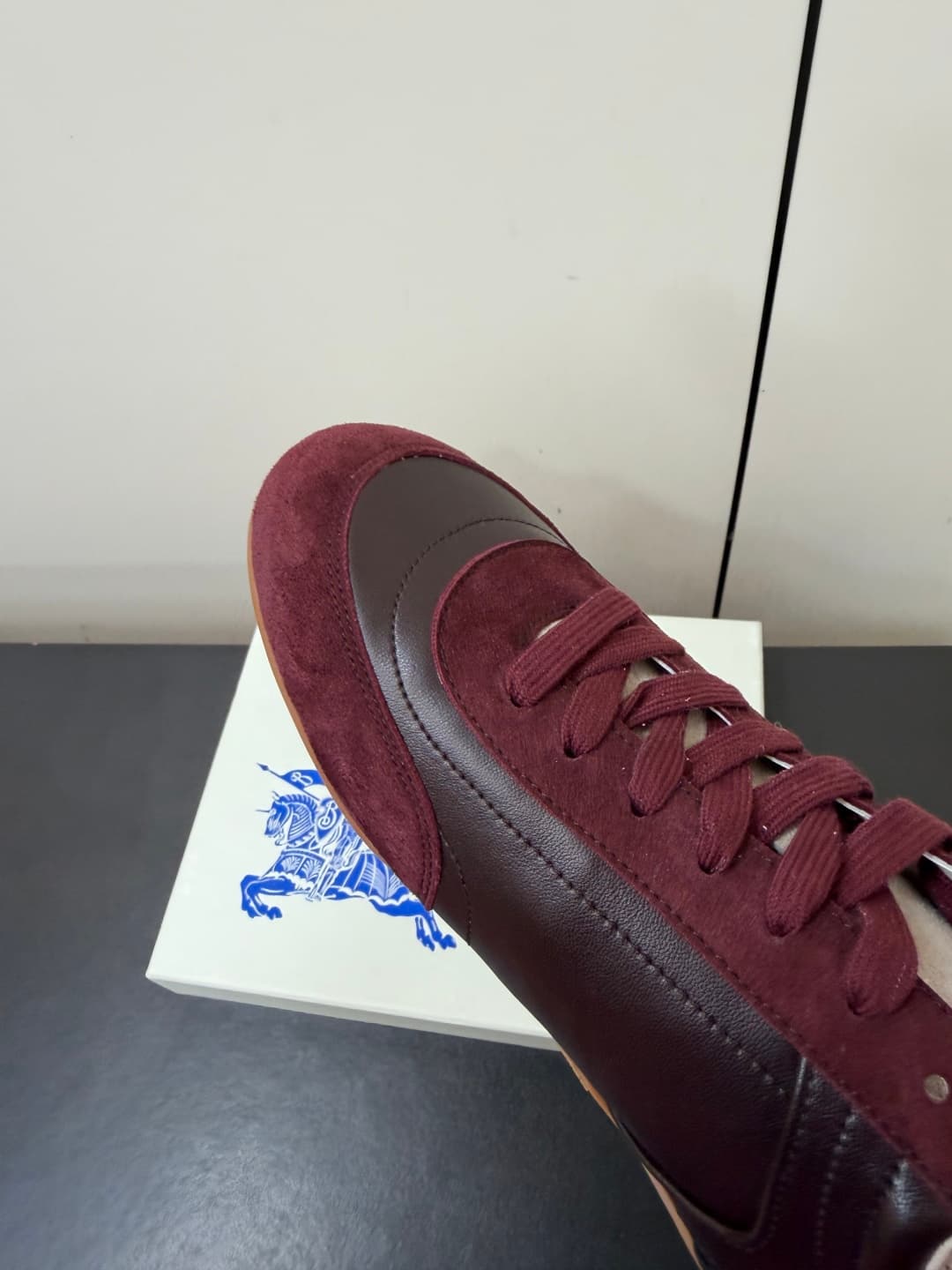 D3179 💰 Men's Model 💰 Burberry Knight Runner Collection – Couple’s Style, Casual & Sports Shoes, Dutch Shoes — image 6