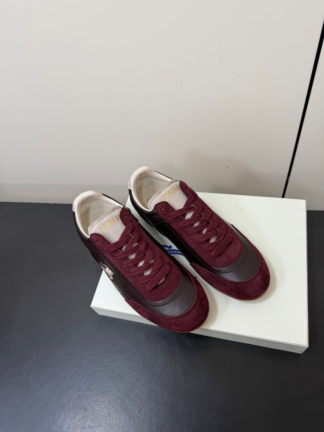 D3179 💰 Men's Model 💰 Burberry Knight Runner Collection – Couple’s Style, Casual & Sports Shoes, Dutch Shoes — image 2