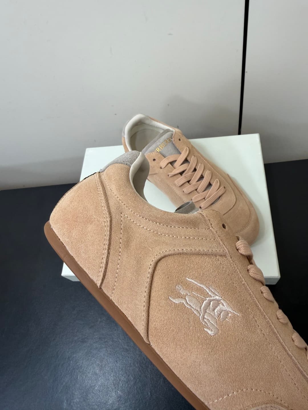 D3177 💰 Men's model 💰 Burberry Knight Runner series – Couple’s style, casual/sports shoes, boots — image 8
