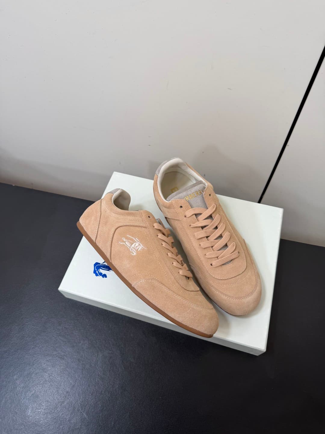 D3177 💰 Men's model 💰 Burberry Knight Runner series – Couple’s style, casual/sports shoes, boots — image 5