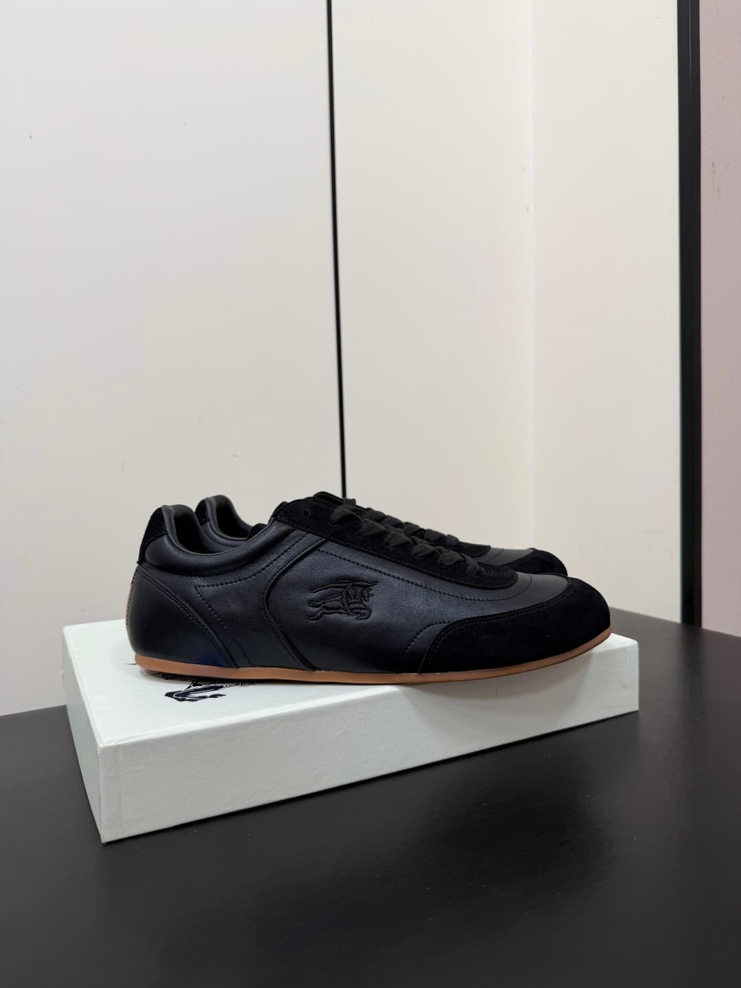D3175 💰 Men's shoes💰 Burberry Knight Runner collection – couple’s style, casual/athletic shoes, loafers — image 4
