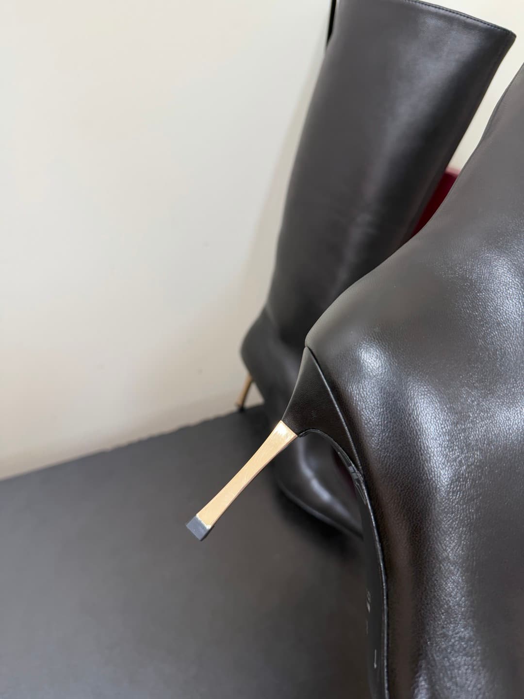 D7046 💰 GUCCI 26ss Fall/Winter high-topped, thin-heeled riding boots — image 8