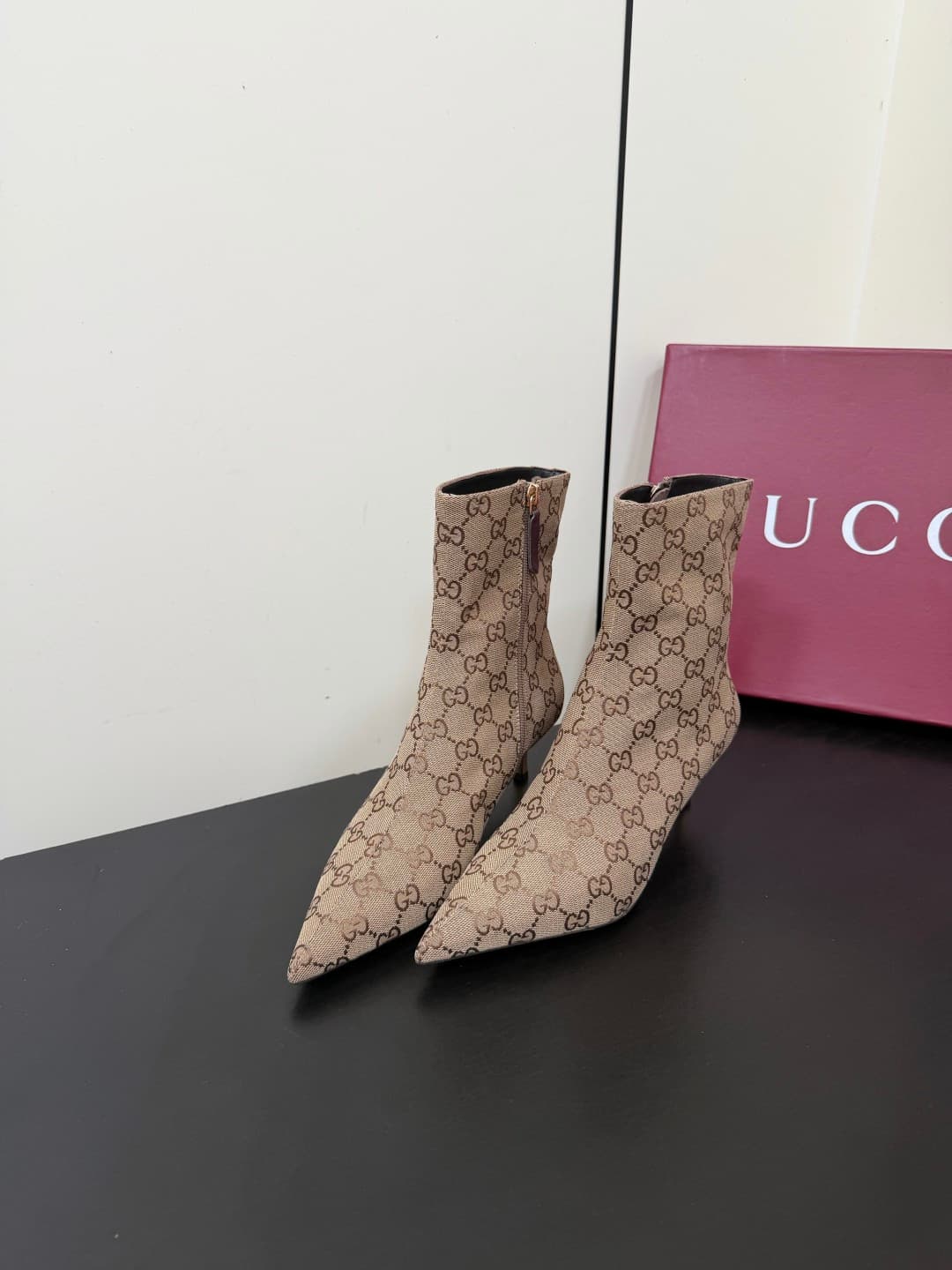 D7038 💰 GUCCI QZKEEP 0X0ZX autumn/winter boots with pointed toe and thin heel 26ss — image 3