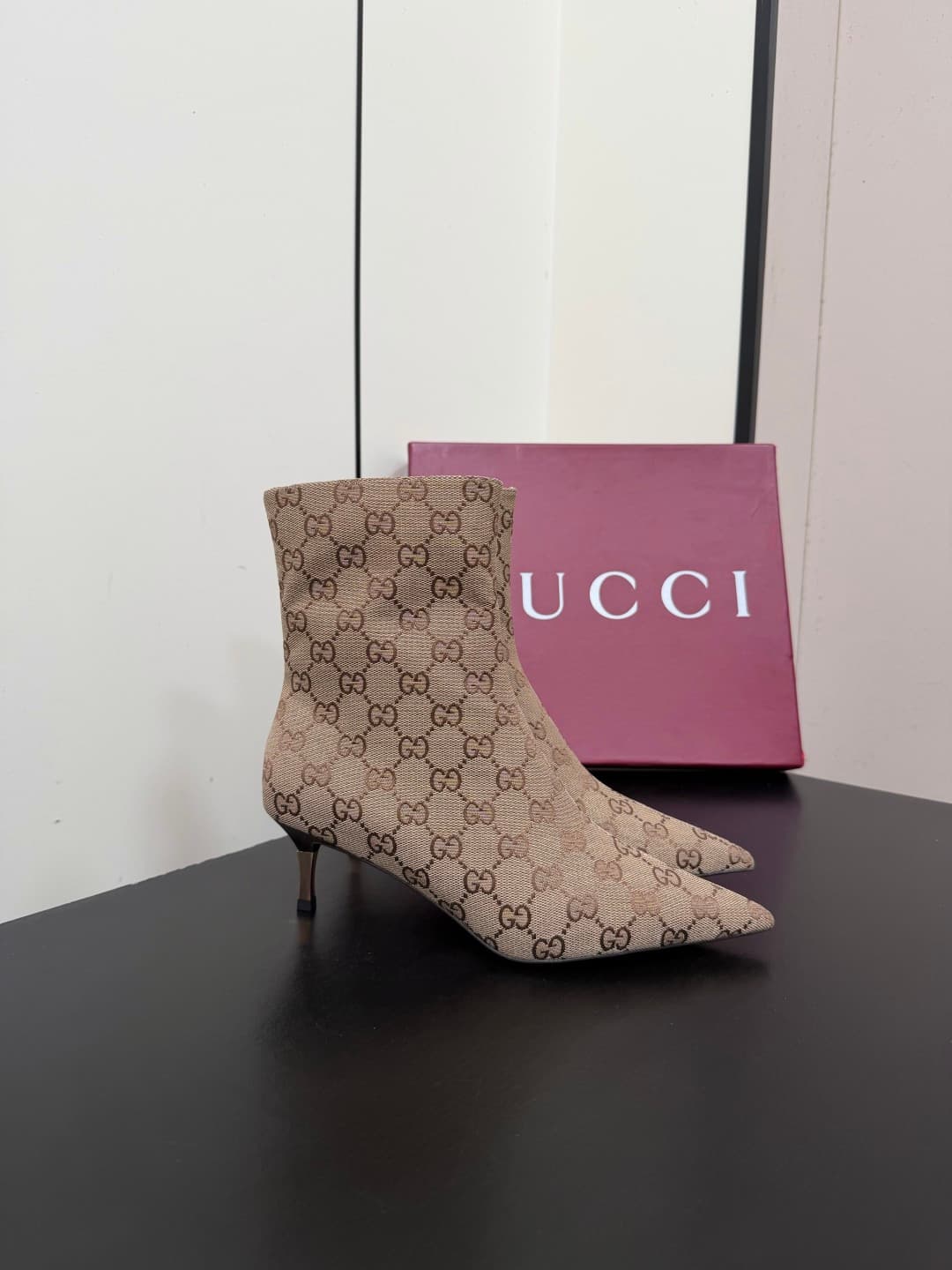 D7038 💰 GUCCI QZKEEP 0X0ZX autumn/winter boots with pointed toe and thin heel 26ss — image 4