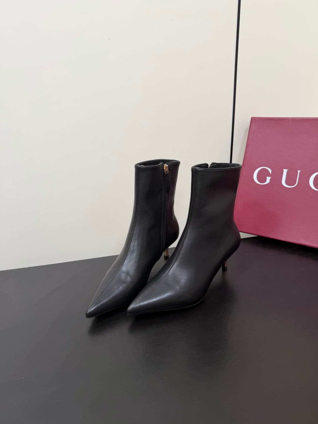 D7037 💰 GUCCI QZKEEP 0X0ZX autumn/winter boots with pointed toe and thin heel 26ss — image 3