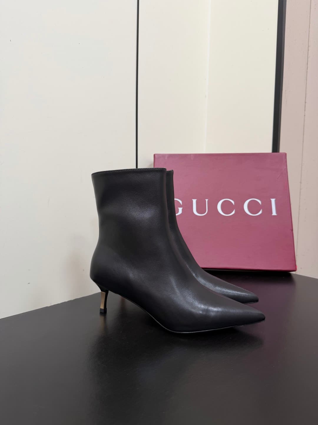 D7037 💰 GUCCI QZKEEP 0X0ZX autumn/winter boots with pointed toe and thin heel 26ss — image 4