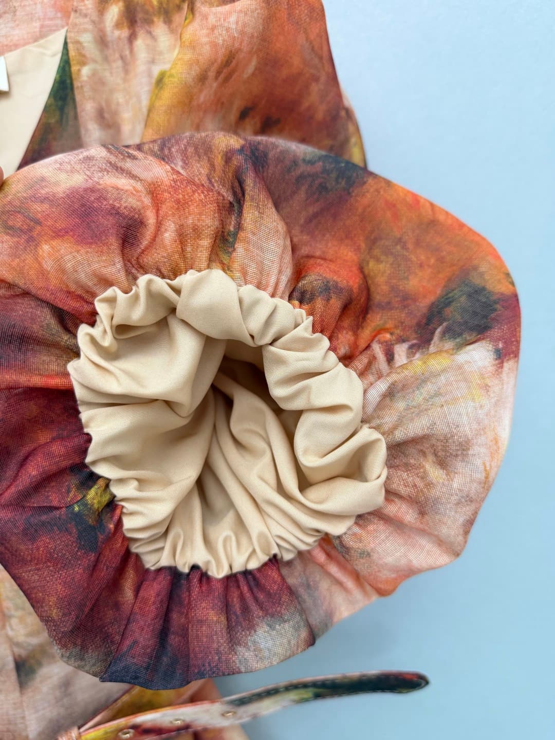 C18410 🔥🔥Zimmerma*26 Vintage/retro new dress with vivid Impressionist peony prints. The peony patterns have an Impressionist oil painting texture, with red, orange, yellow, and green colors interwoven and blended together—like a autumn garden depicted by  — image 5
