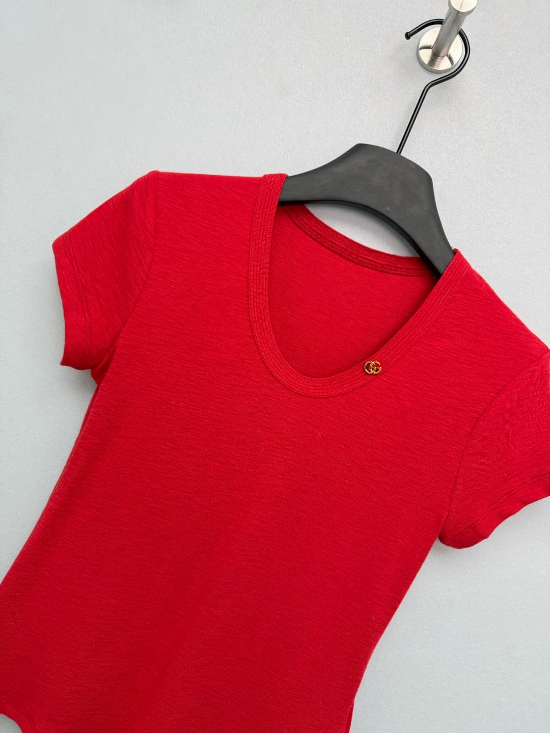 C18565 🔥🔥Gucc*26 new model double G gold-label U-neck fitted short-sleeve T-shirt — image 4