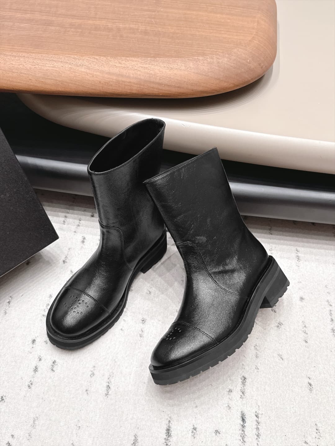 D8843 Out of factory: Rubber sole 💰 “Exclusive top-tier version” — image 3