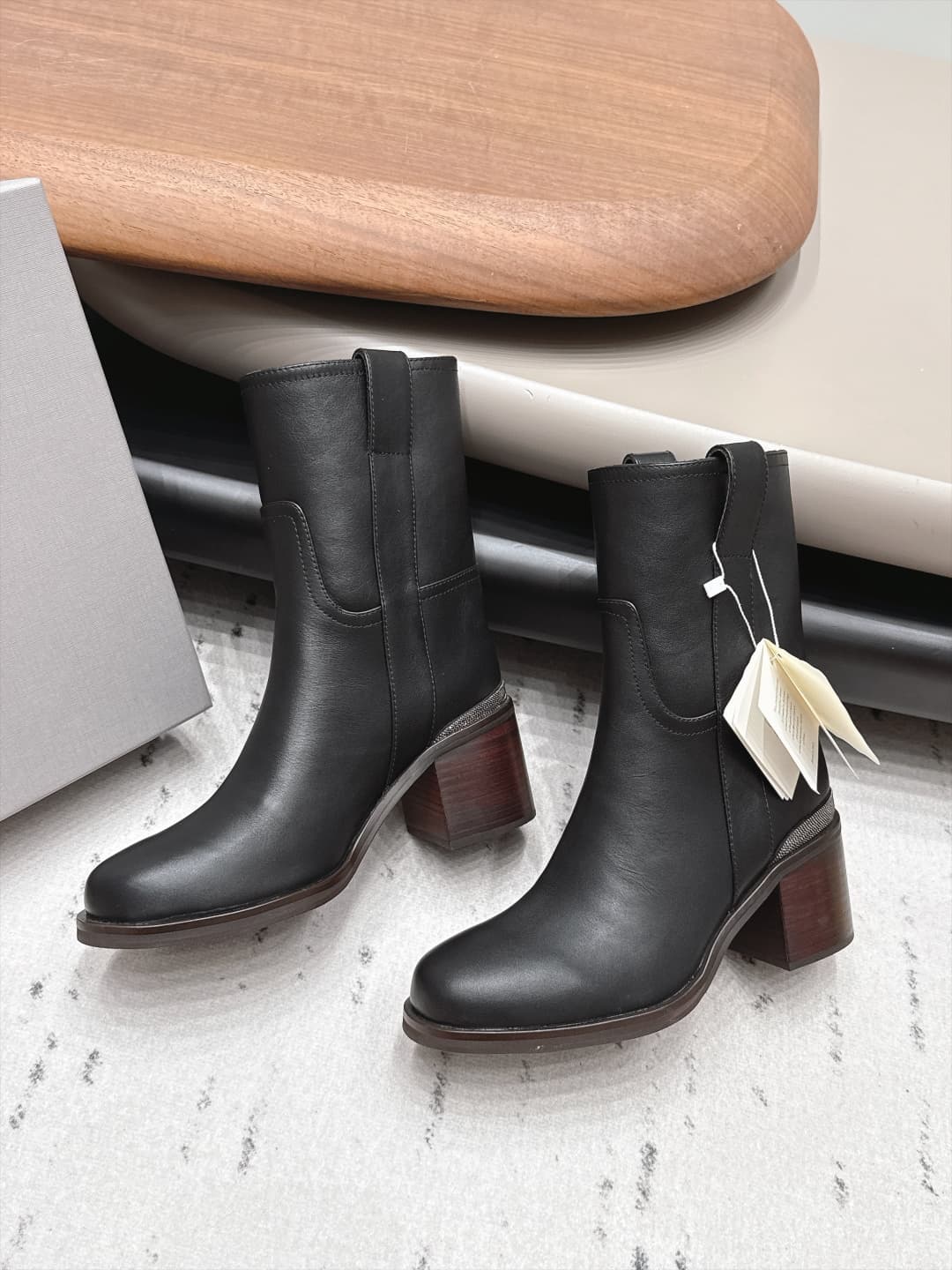 D8824 Manufacture: 💰 "Exclusive Premium Edition" Brunello Cucinell*·BC 26vs Early Autumn New Boot Collection... — image 4