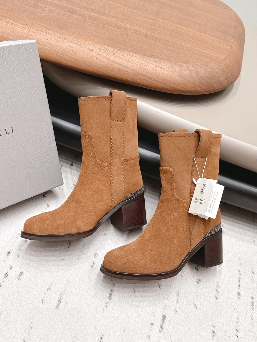 D8821 Manufactured: 💰 "Exclusive Premium Edition" Brunello Cucinell*·BC 26vs Early Autumn New Boot Collection... — image 4