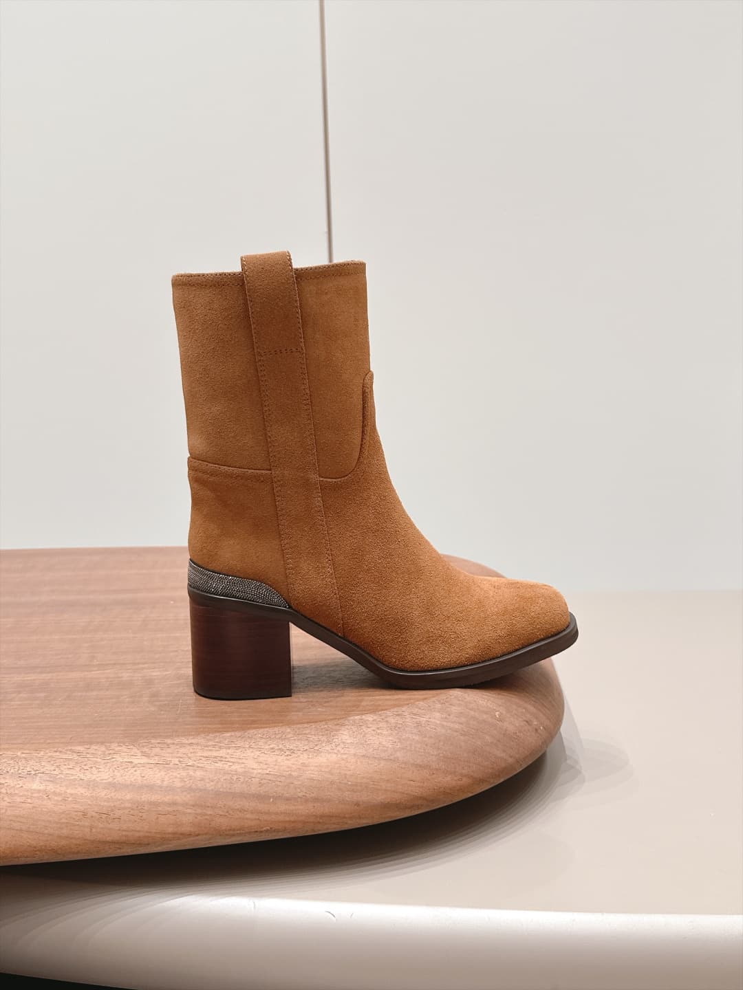 D8821 Manufactured: 💰 "Exclusive Premium Edition" Brunello Cucinell*·BC 26vs Early Autumn New Boot Collection... — image 5