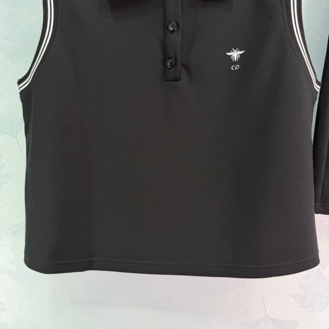 C18447 🆕Dio*26 – New spring/summer polo shirt without sleeves. It includes a sleeveless vest and a high-waist skirt with a tailored design. The polo collar features stripes, and the logo on the chest is exquisitely embroidered. The fabric is soft and comf — image 5