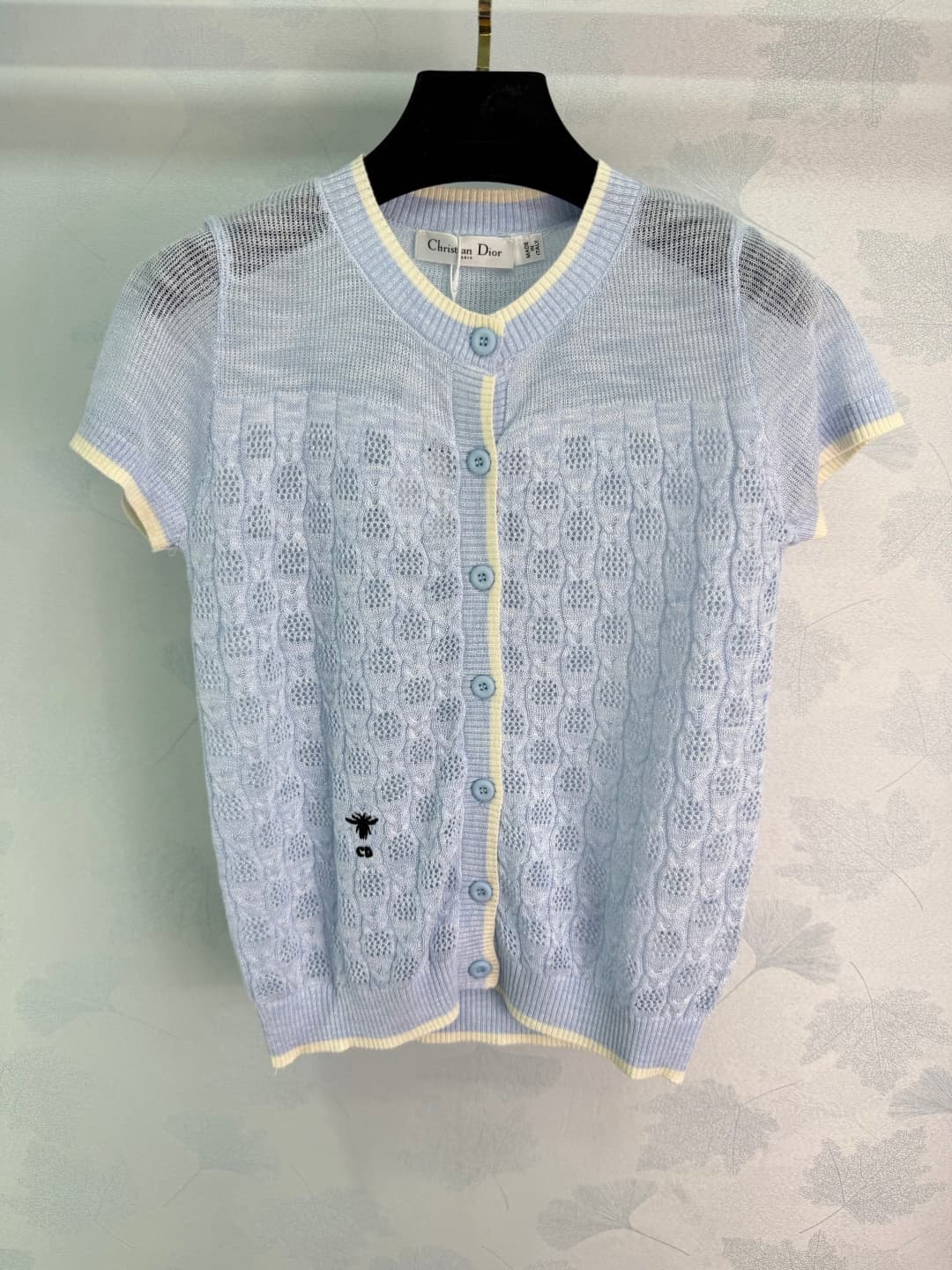 C18378 🆕Dio*26 – New spring/summer knitted sweater with open patterns. Lightweight and breathable; extremely comfortable for spring/summer wear! Short sleeves + round neck design; buttons on the front make it easy to put on and take off. The open pattern  — image 2