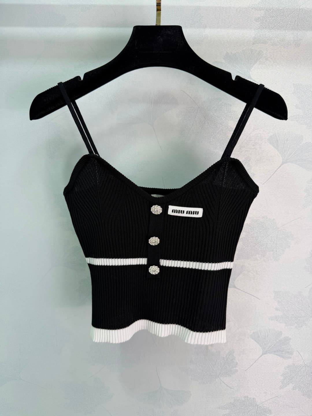 C18380 🆕Miu*26 – New spring/summer knit short vest. Lightweight and breathable, extremely comfortable to wear in summer! No-sleeve + short design, sweet and stylish, with colored stripes and buttons for extra texture. The shoulder straps are delicate and  — image 2