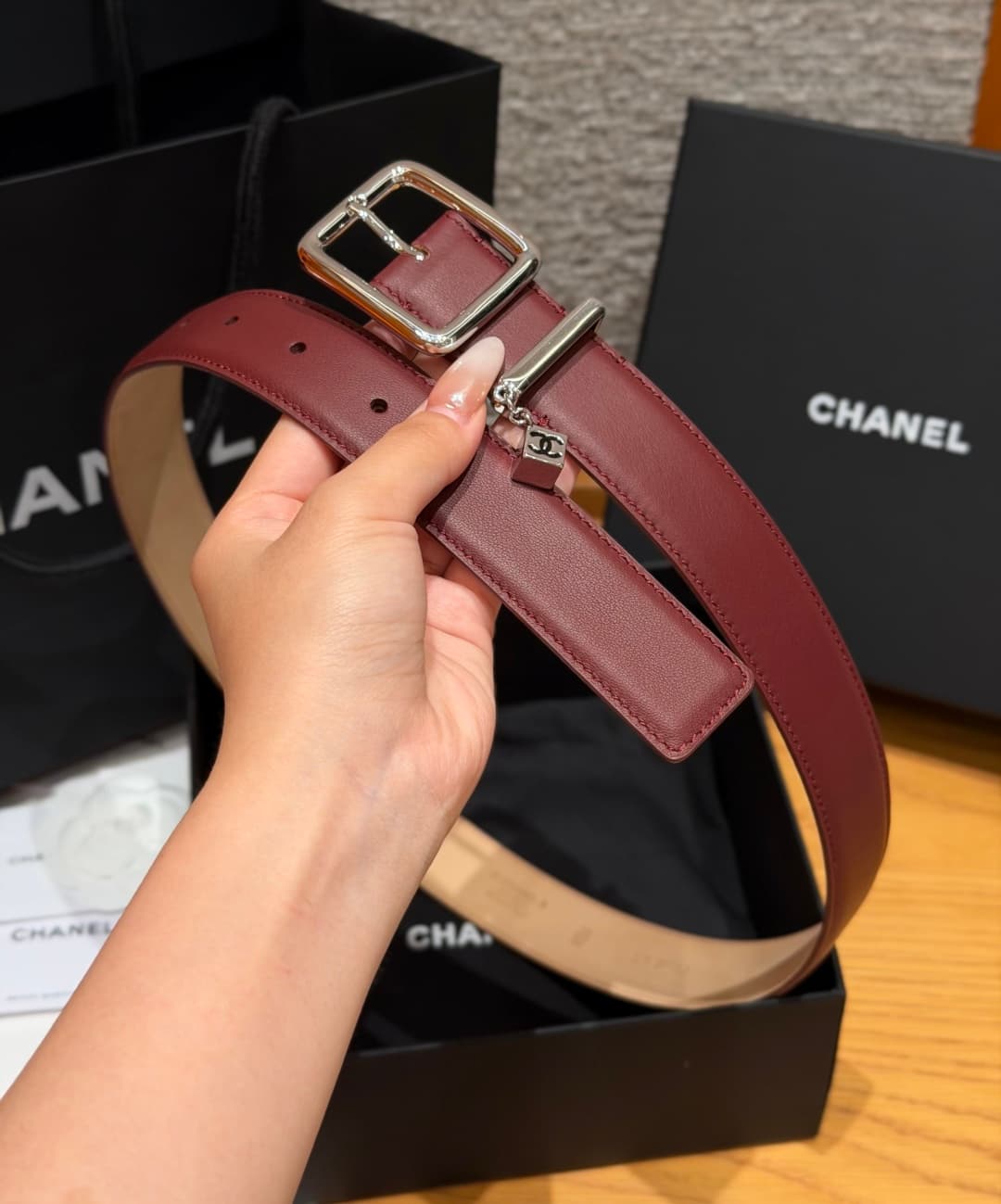 C32962 Xiangjia✨Leather Belt with CC Charm, Calfskin 30mm – Leather belt with two C pendants — image 5