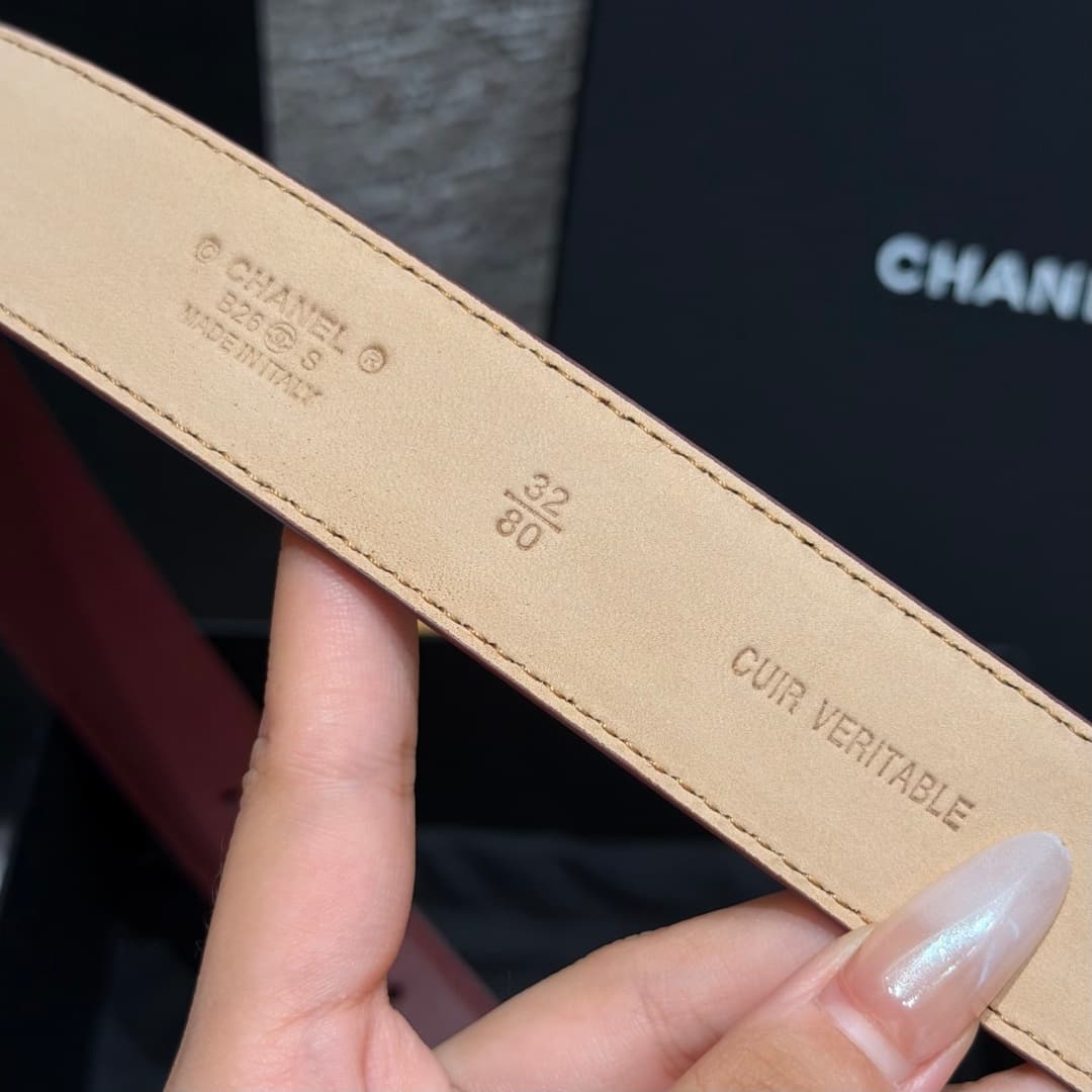 C32959 Xiangjia✨Leather Belt with CC Charm, Calfskin 30mm – Leather belt with two C pendants — image 8