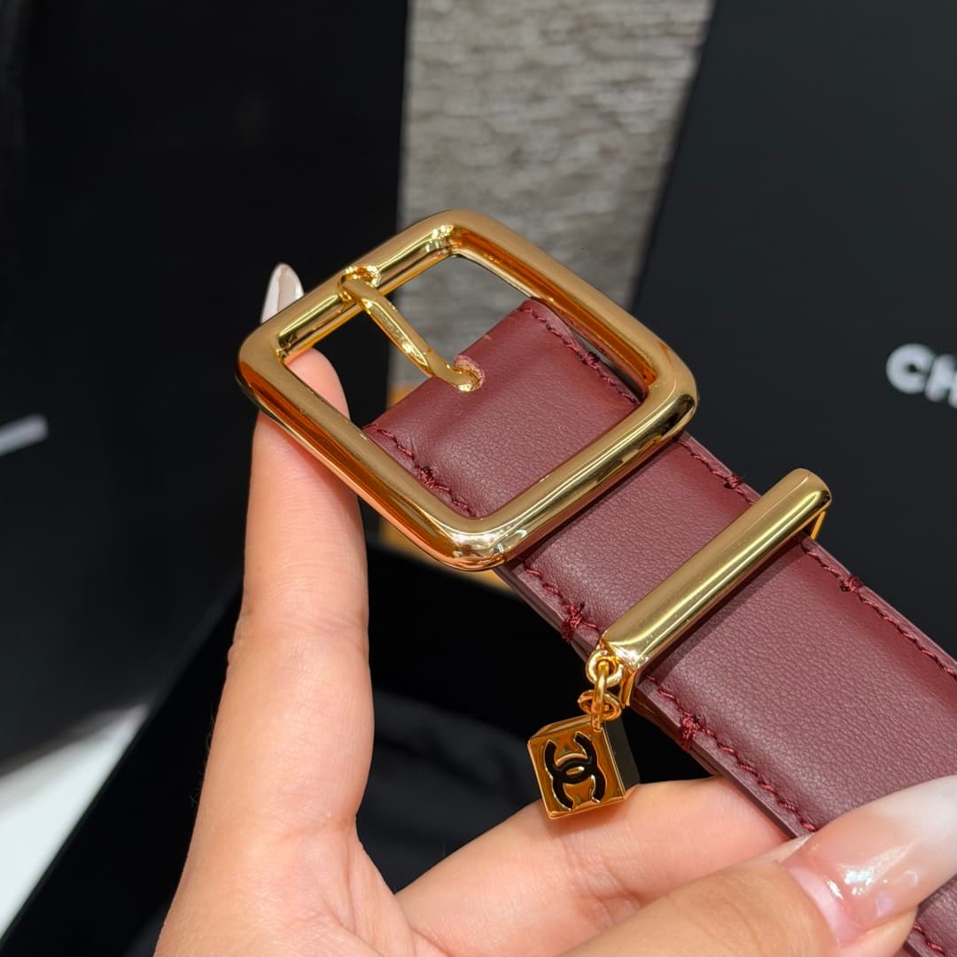 C32959 Xiangjia✨Leather Belt with CC Charm, Calfskin 30mm – Leather belt with two C pendants — image 6