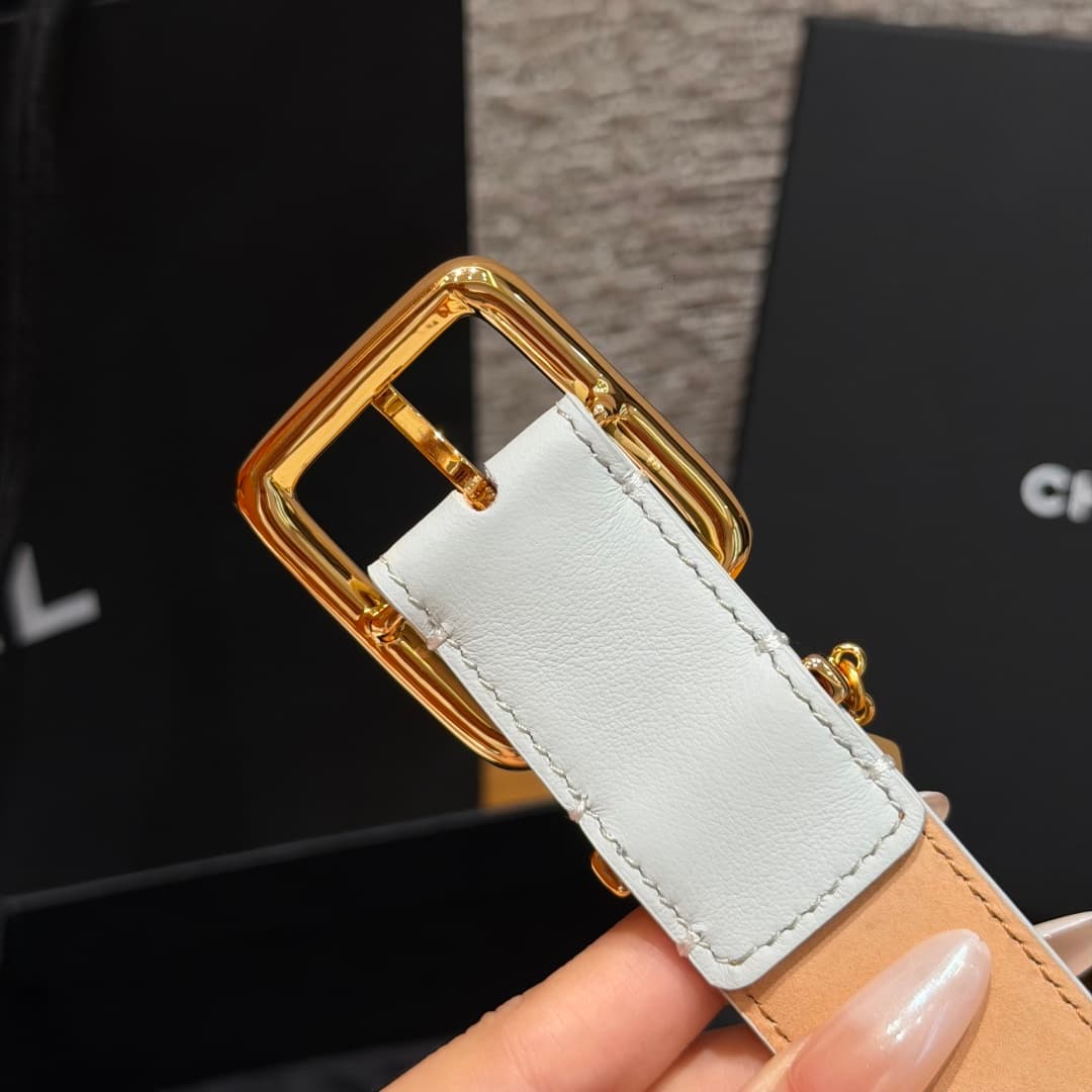 C32958 Xiangjia✨Leather Belt with CC Charm, Calfskin 30mm – Leather belt with two C pendants — image 7