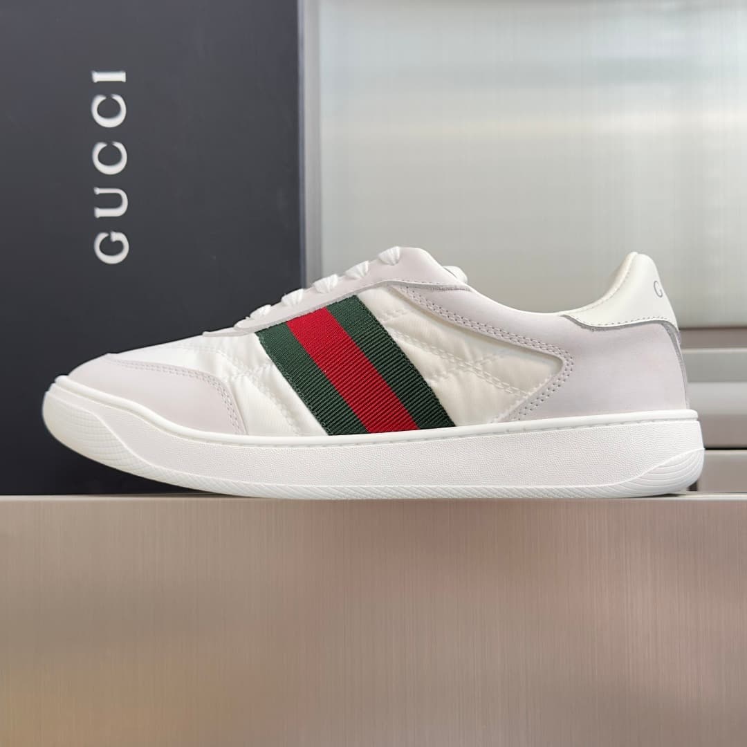 D7057 Top version: Couple-themed design — image 2